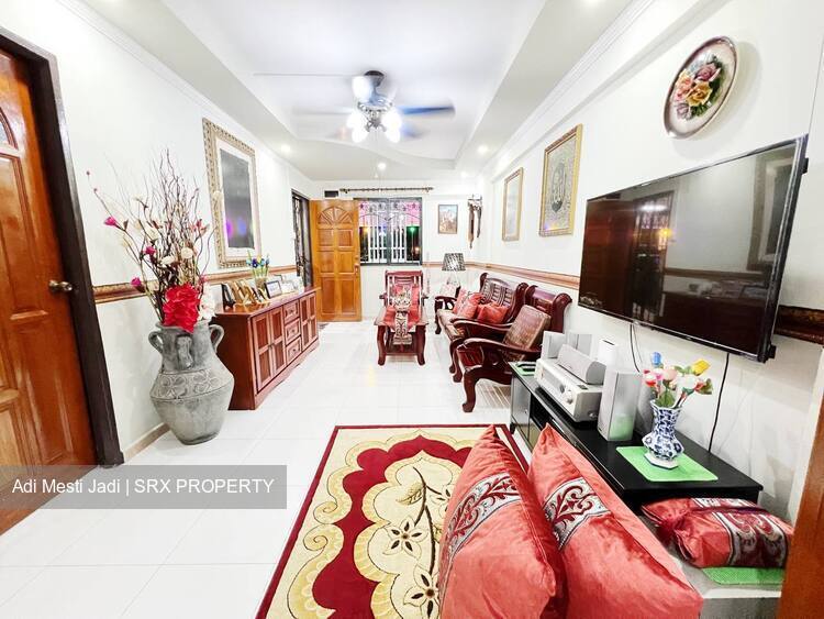 Yishun Street 21 thumbnail photo